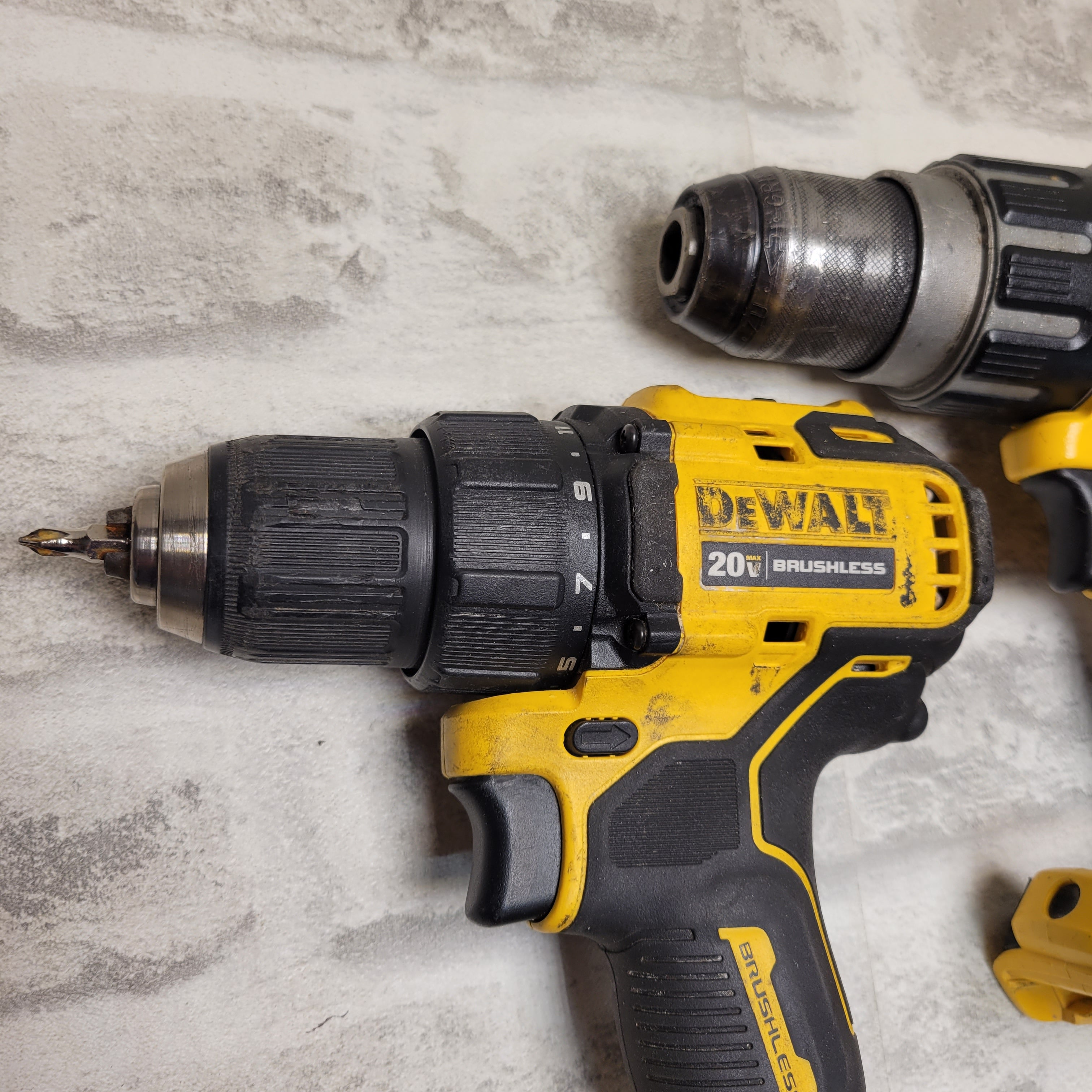 DeWalt 20V 1/2" Cordless drill driver DCD708 and 20V 1/2" Hammerdrill/Drill Driver DCD996 (7913552216302)
